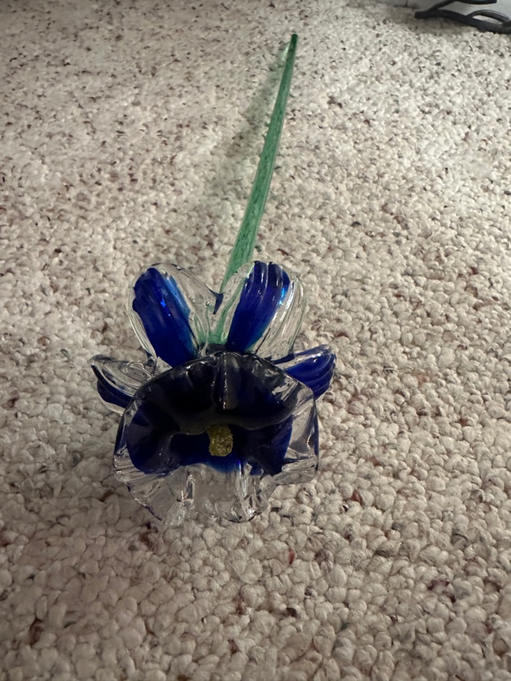 Large glass flower - Picture 3 of 5